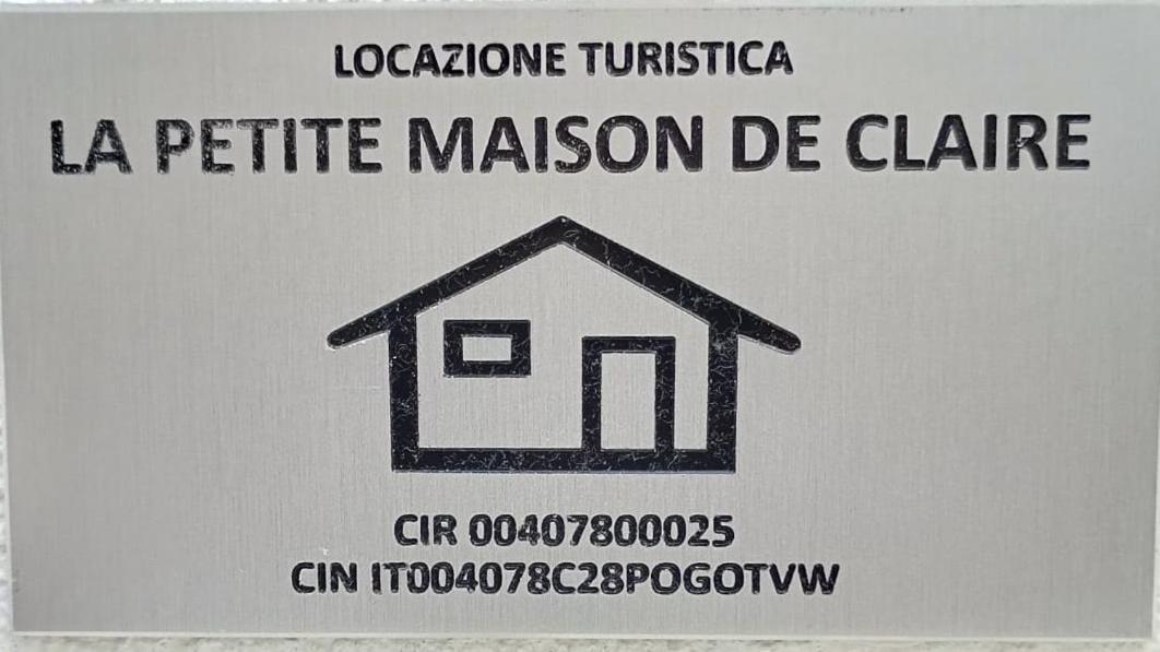 La Petite Maison De Claire Appartement Cuneo Buitenkant foto