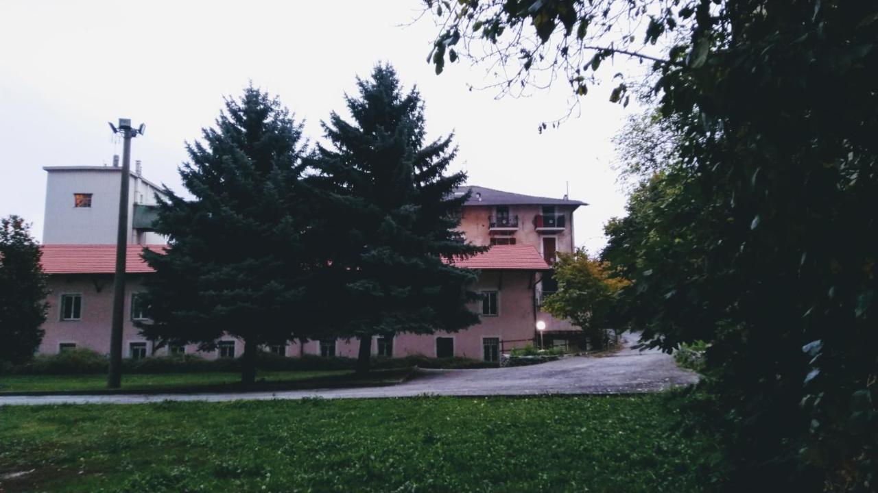 La Petite Maison De Claire Cuneo Buitenkant foto